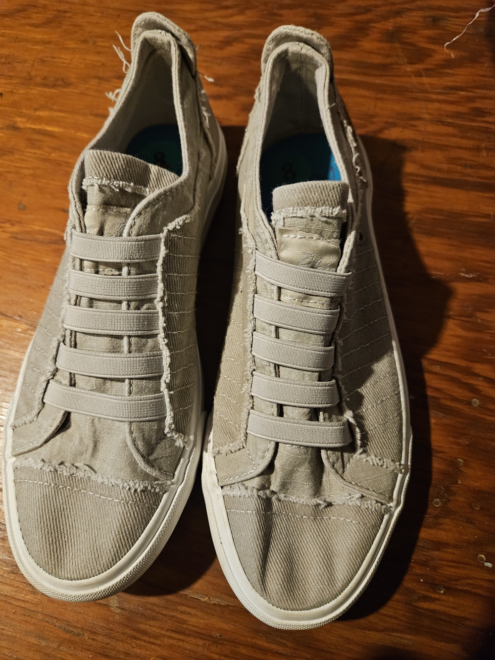 Women’s Casual Slip-On Canvas Flats in Light Taupe